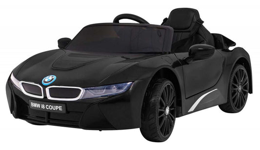 Czarne auto na akumulator dla dzieci BMW I8 Lift z pilotem, LED światłami i realistycznym designem.