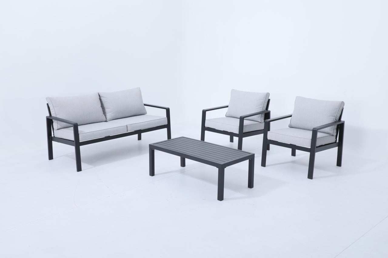 Meble ogrodowe aluminiowe zestaw sofa dwuosobowa, dwa fotele i stolik z poduszkami w neutralnym kolorze