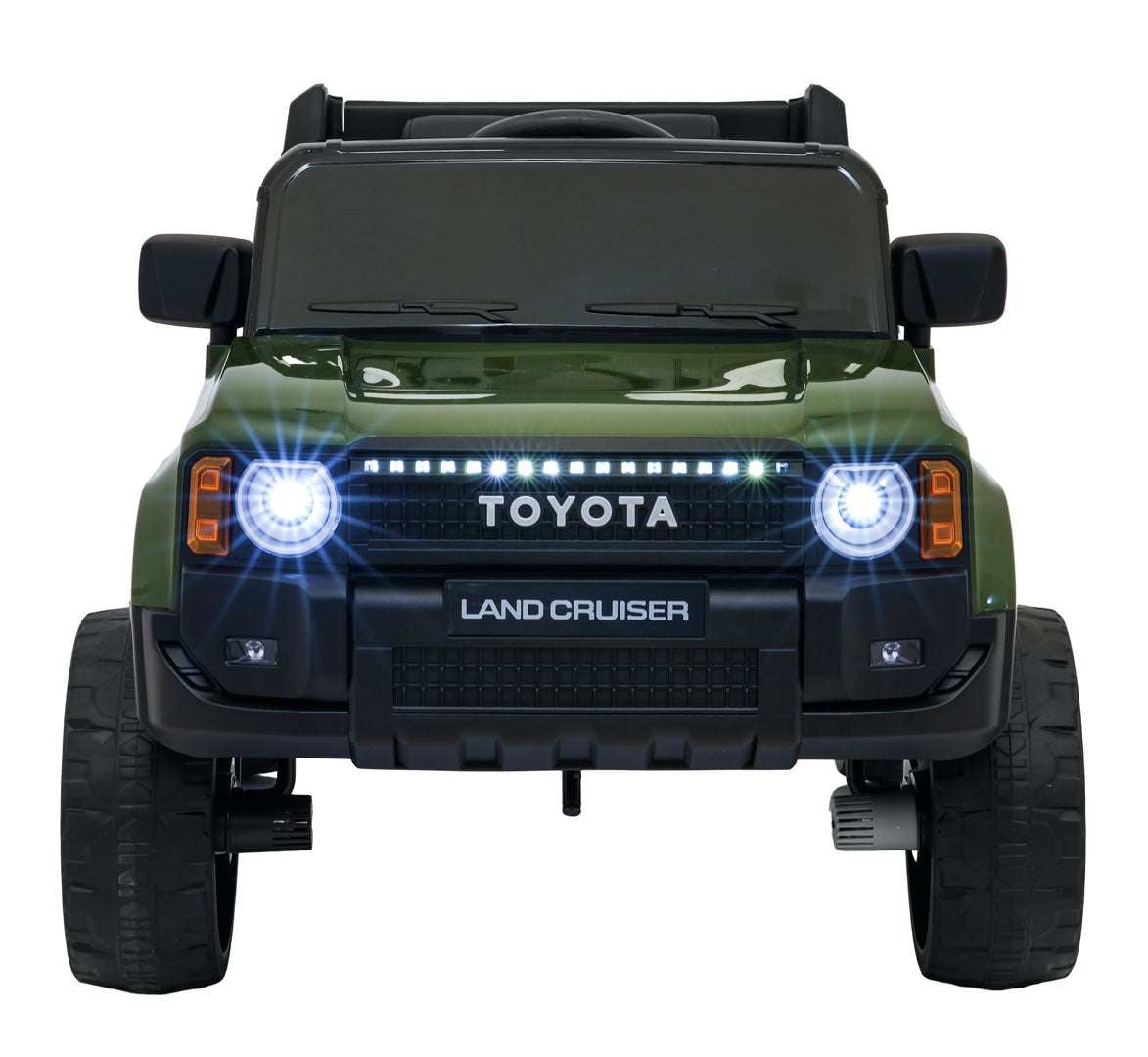 Zielony elektryczny samochodzik dla dzieci Toyota Land Cruiser PRADO z LED światłami i pilotem zdalnego sterowania