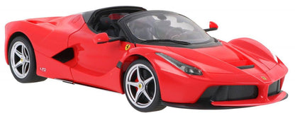 Czerwony zdalnie sterowany model Ferrari LaFerrari Aperta 1:14 w skali z otwieranymi drzwiami i detalami karoserii