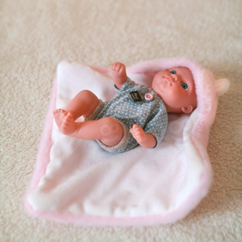 51c4edf5db3dca38c1222a323df3d208